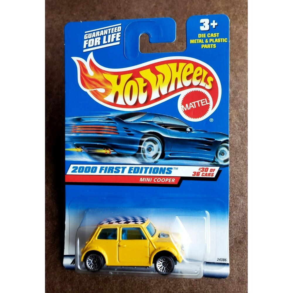 Hot Wheels MINI COOPER  Yellow Checkerboard ZAMAC Base 2000 First Edition #30/36